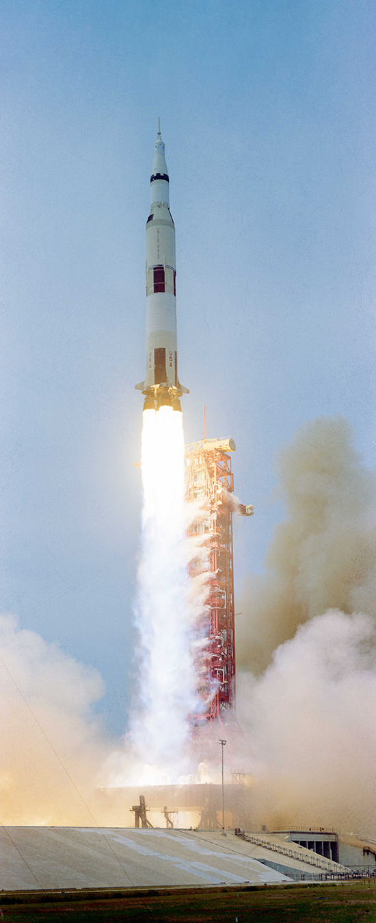 Launch   Apollo 13
